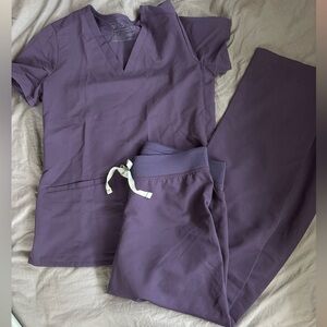Figs Purple Scrub Set